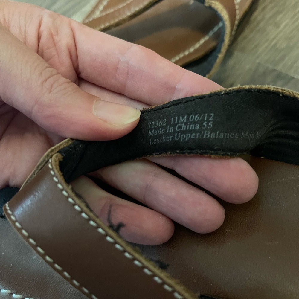 Christopher Kon 100% Leather Shoulder Bag - Picture 14 of 15